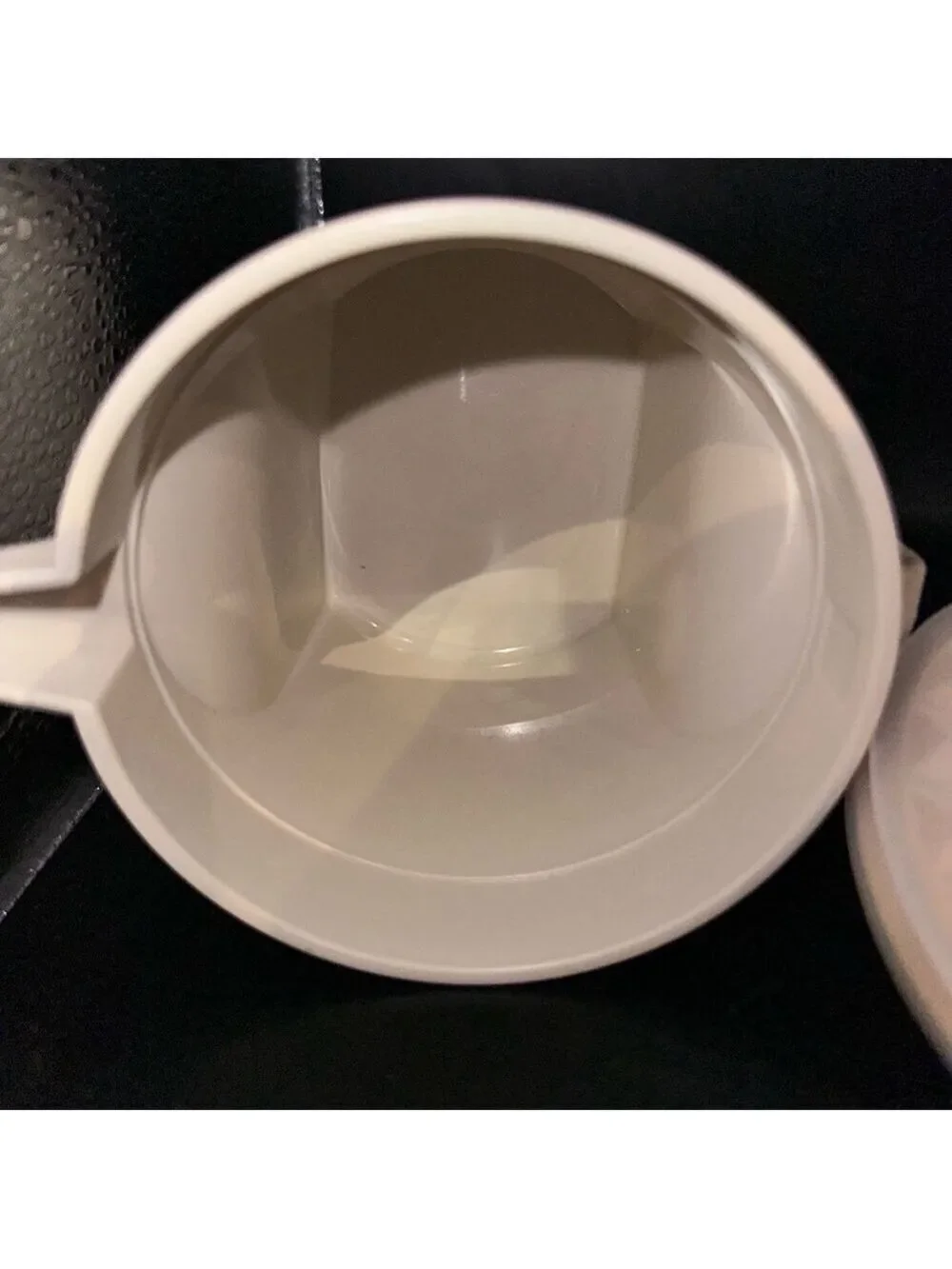Vintage Tupperware Creamer Push Button Lid Beige Gold Reteo MCM #1414-2
